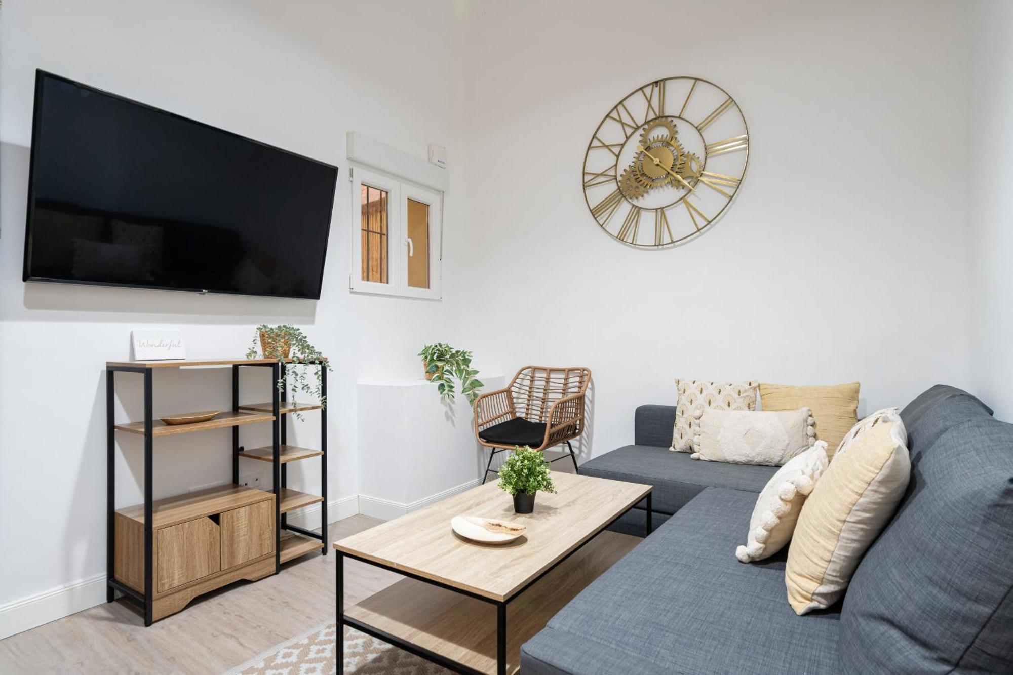 Lofts Reformados En El Bernabeu Alquiler Temporal Apartment Madrid Luaran gambar