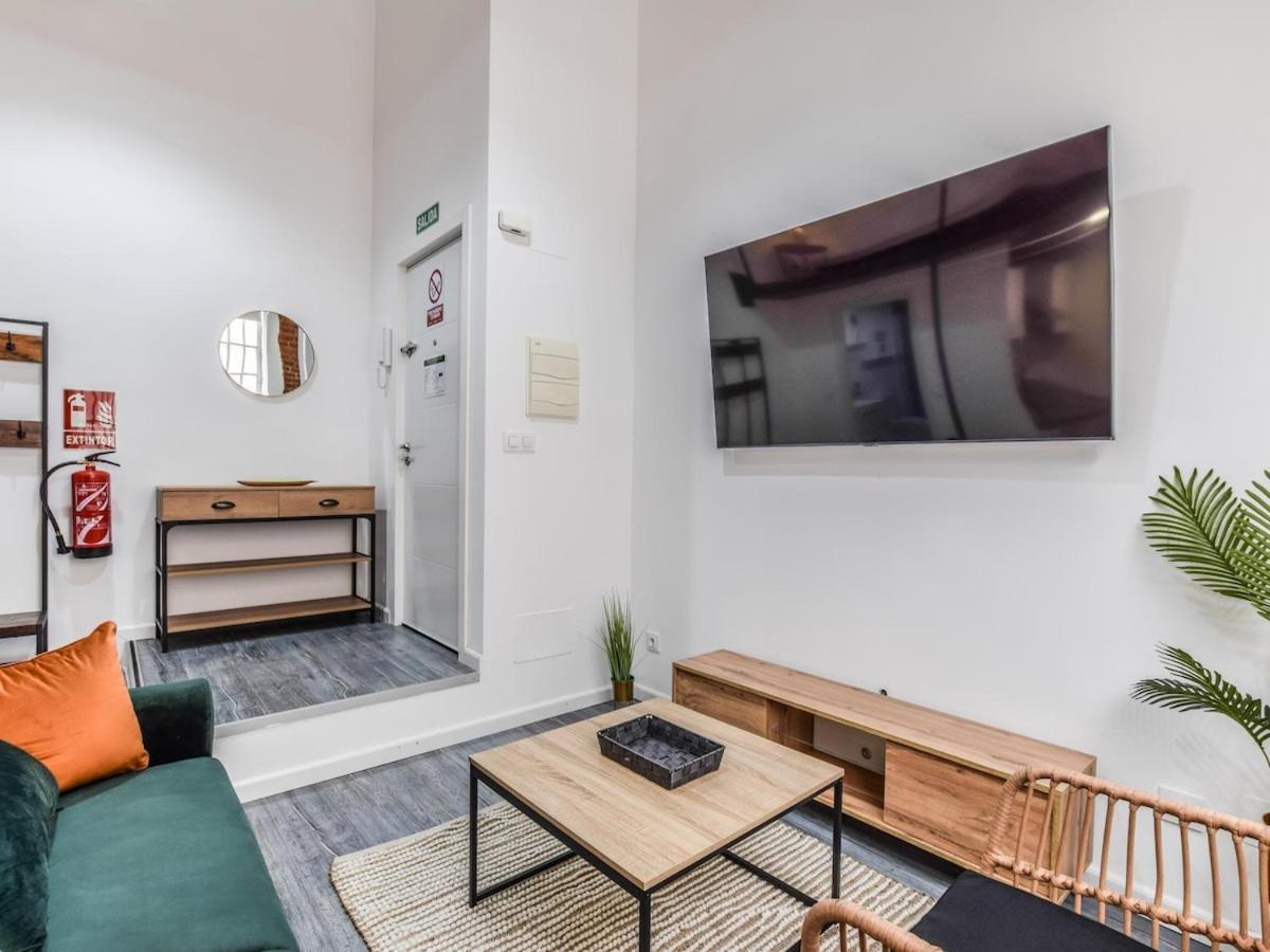 Lofts Reformados En El Bernabeu Alquiler Temporal Apartment Madrid Luaran gambar