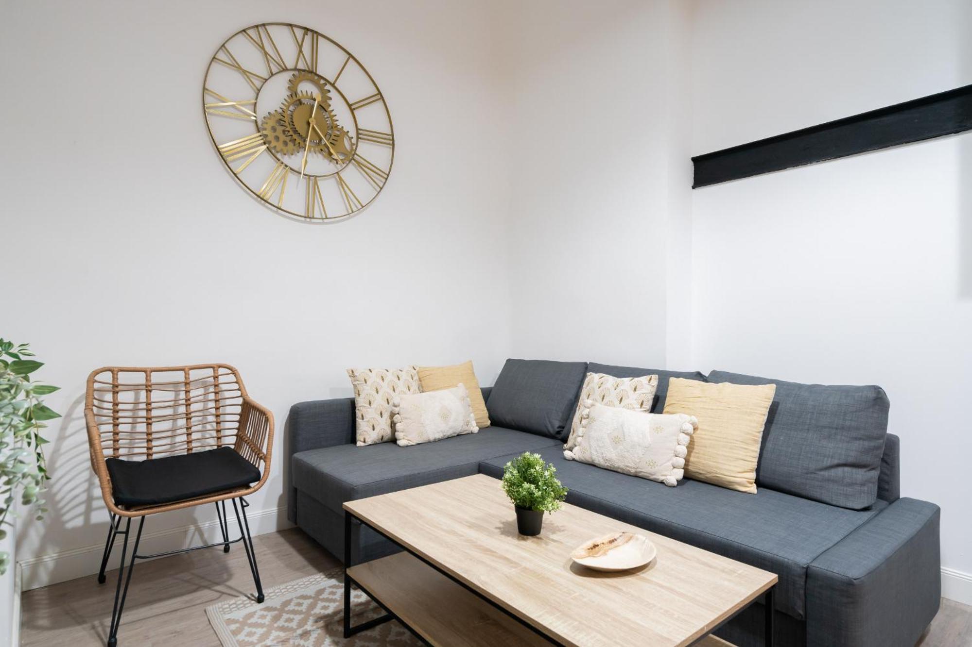 Lofts Reformados En El Bernabeu Alquiler Temporal Apartment Madrid Luaran gambar
